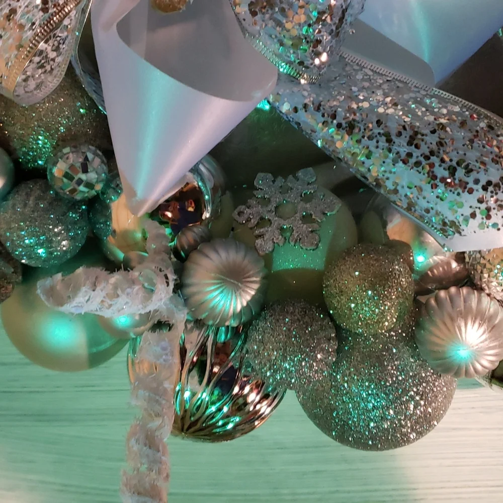 Silver Bauble Wreath